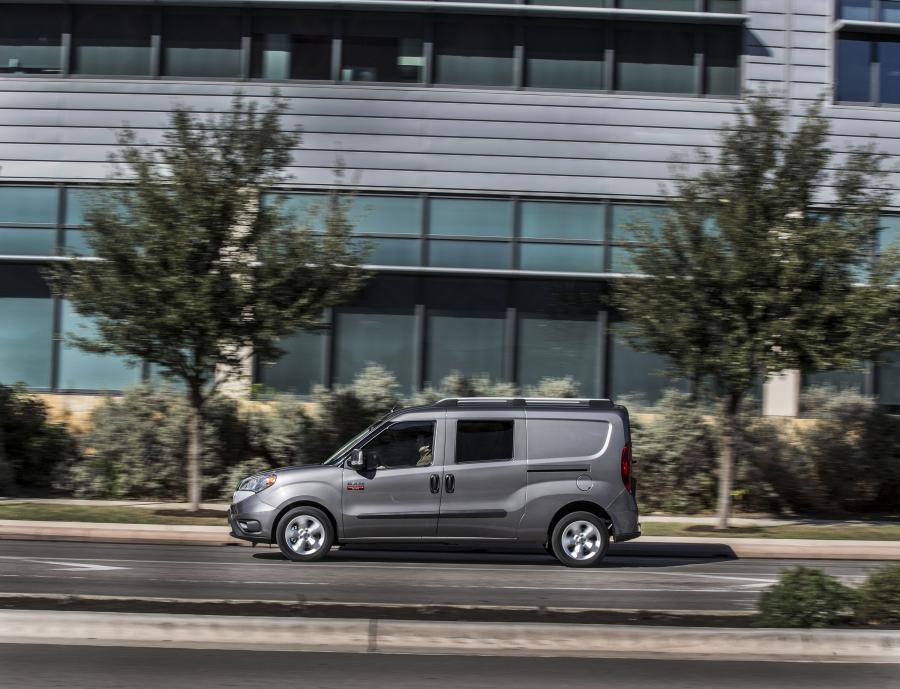  Dodge Ram ProMaster City SLT Wagon 2015 года  (фото 19 из 22)